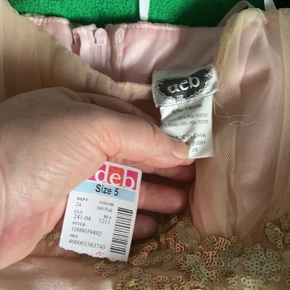 Never worn - Picture 3 of 3